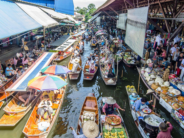 湄南河水上市场(泰国湄南河水上市场)